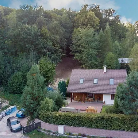 Wooden House In The Heart Of The Giant Mountains With Own Hill